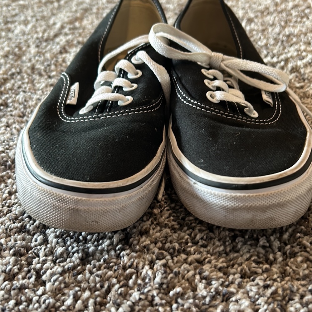Vans - Picture 6 of 6